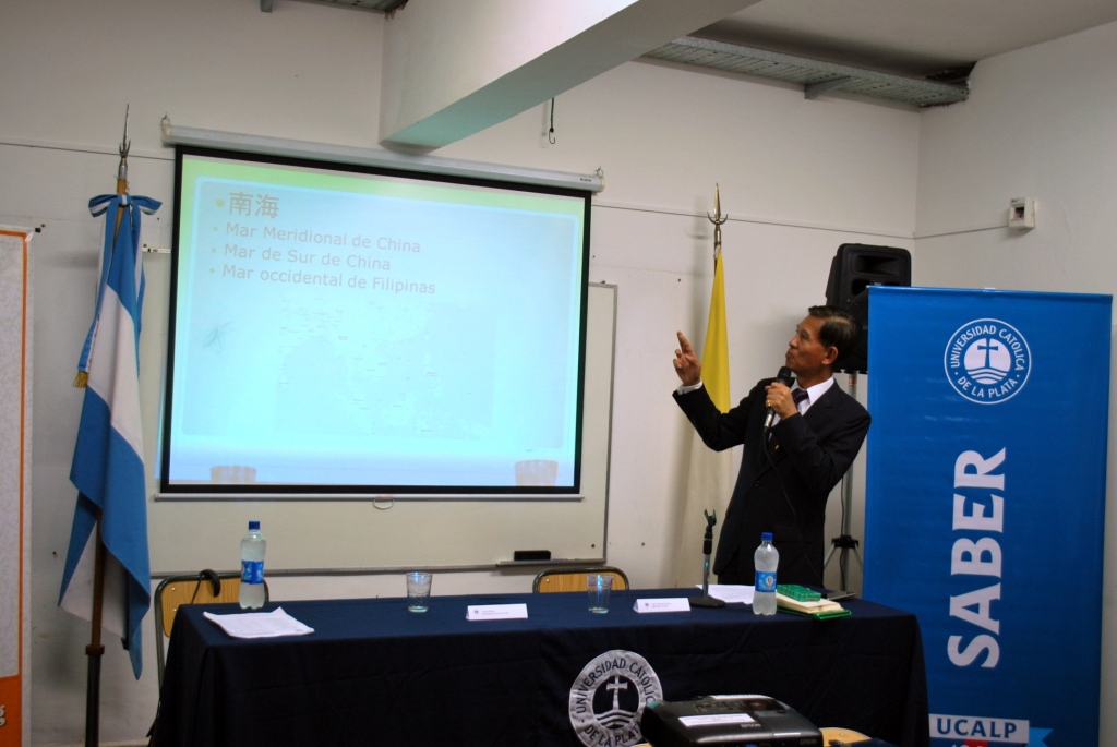 El Embajador Lien Sheng Huang visitó la UCALP