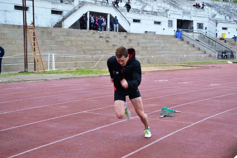 Nueva participación en el atletismo del alumno de la UCALP, Juan Manuel Ruiz