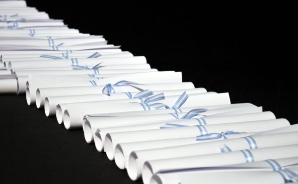 Nuevos graduados surgen de la UCALP