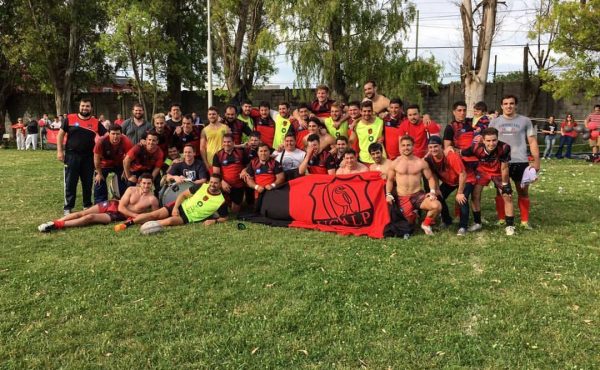 El equipo de Rugby de la UCALP a la final