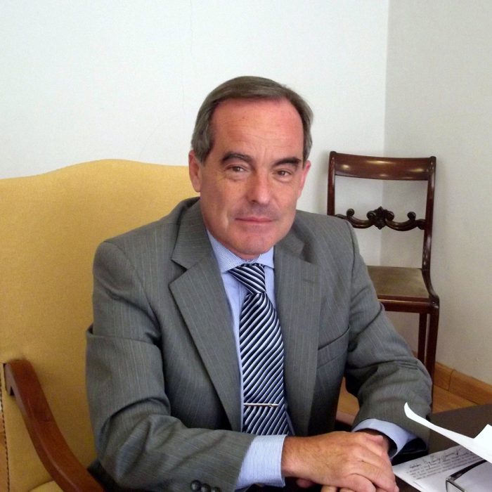 El Arzobispo de La Plata renueva el período Rectoral del Dr. HERNÁN MATHIEU