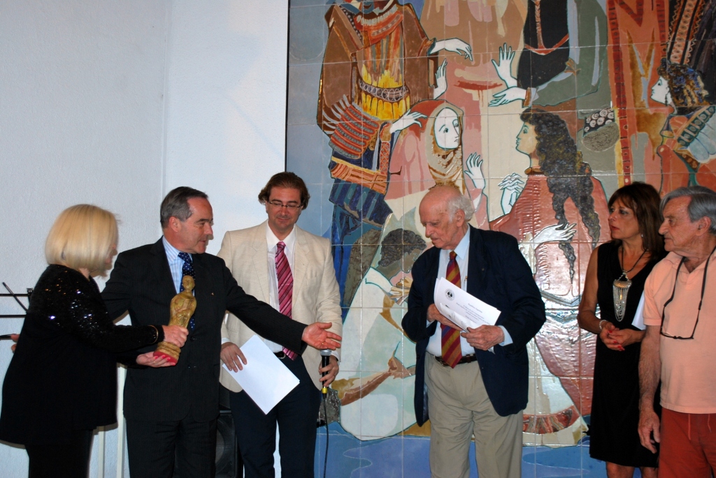 Presentación de la muestra y distinción de artistas en el Museo Beato Angélico