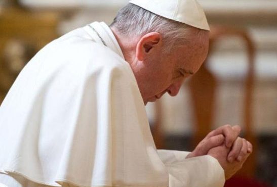 Francisco pidió que todos oremos como una misma familia