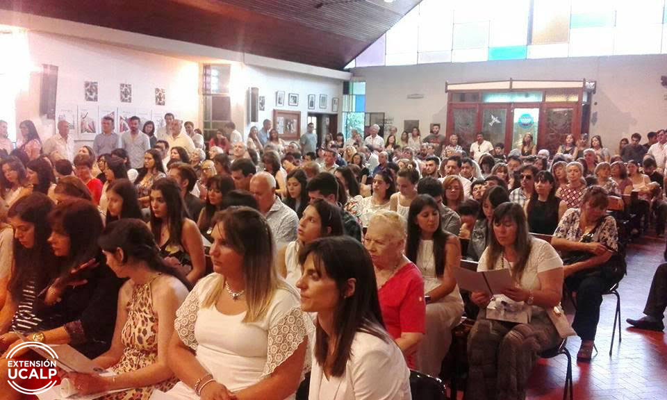  Alumnos de la Sede Bernal celebraron sacramentos