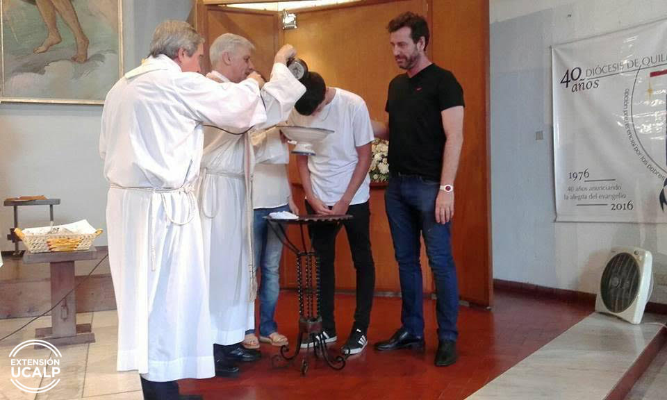  Alumnos de la Sede Bernal celebraron sacramentos