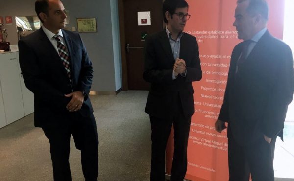 El Rector y el Vicerrector de la UCALP fueron recibidos por el Grupo Santander