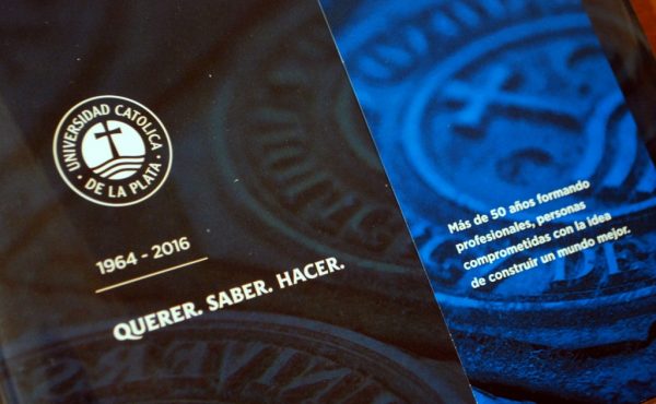 La UCALP presentó su primer libro institucional