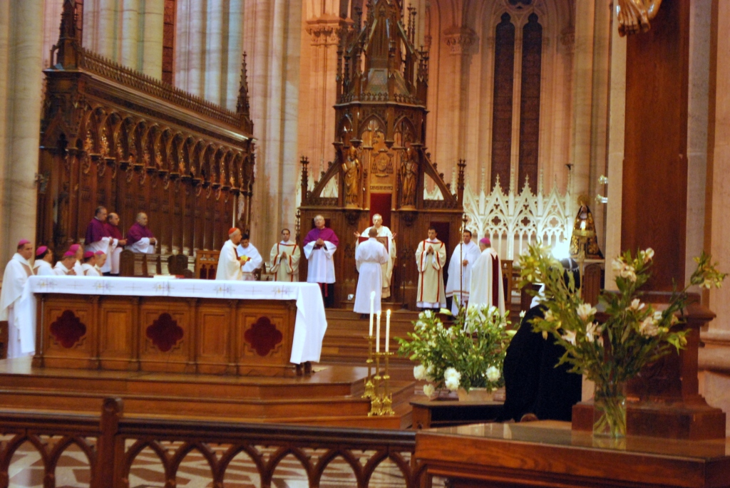 Monseñor Héctor Aguer celebró las Bodas de Plata Episcopales