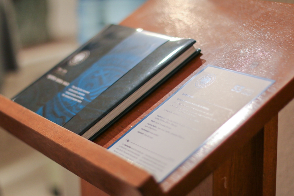 Pasado, presente y futuro: presentamos nuestro primer libro institucional