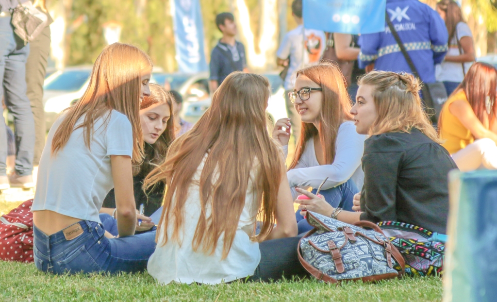 Juegos, picnic y reconocimientos en el Día del Estudiante