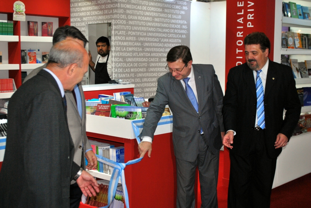 La UCALP en la Feria Internacional del Libro