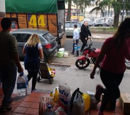 “Querer Ayudar a Comodoro”