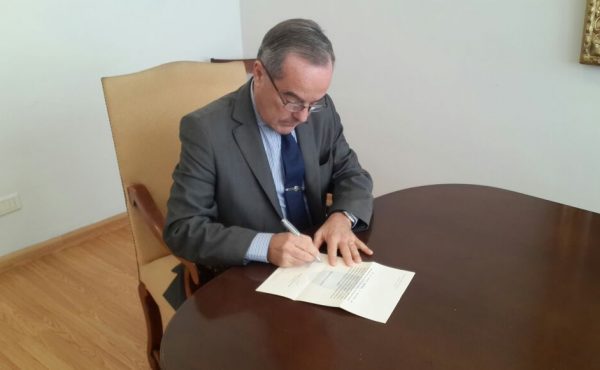 Firma de Hermanamiento entre la UCALP y la  Comisión Isabel la Católica