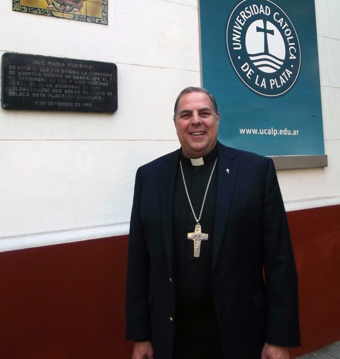 Mons. Bochatey, Miembro Ordinario de la Pontificia Academia para la Vida