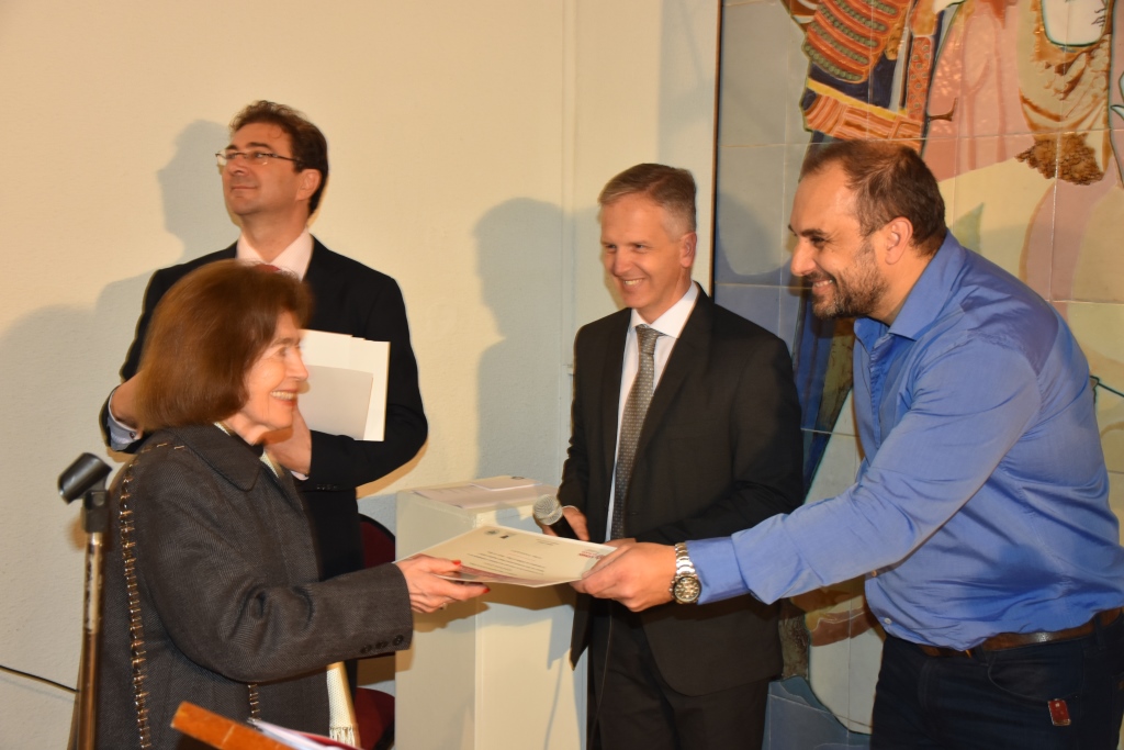 Subasta a beneficio de CONIN