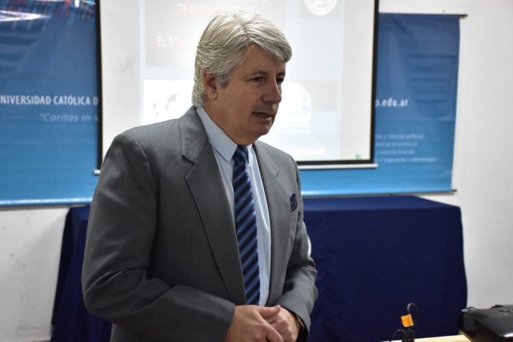 Charla sobre Crimen Organizado (2)