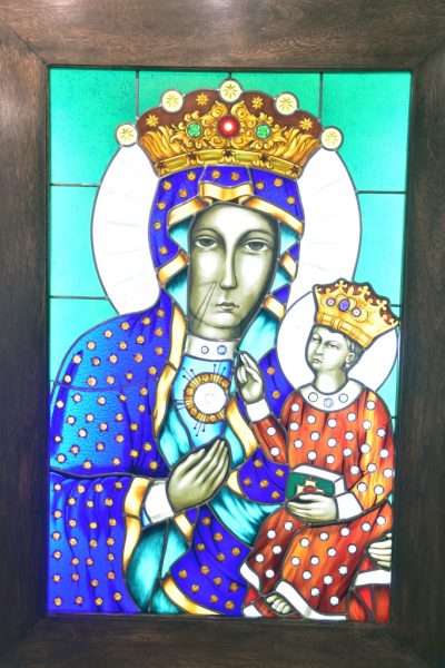 Conferencia sobre el vitral de la Virgen de Czestochowa (2)