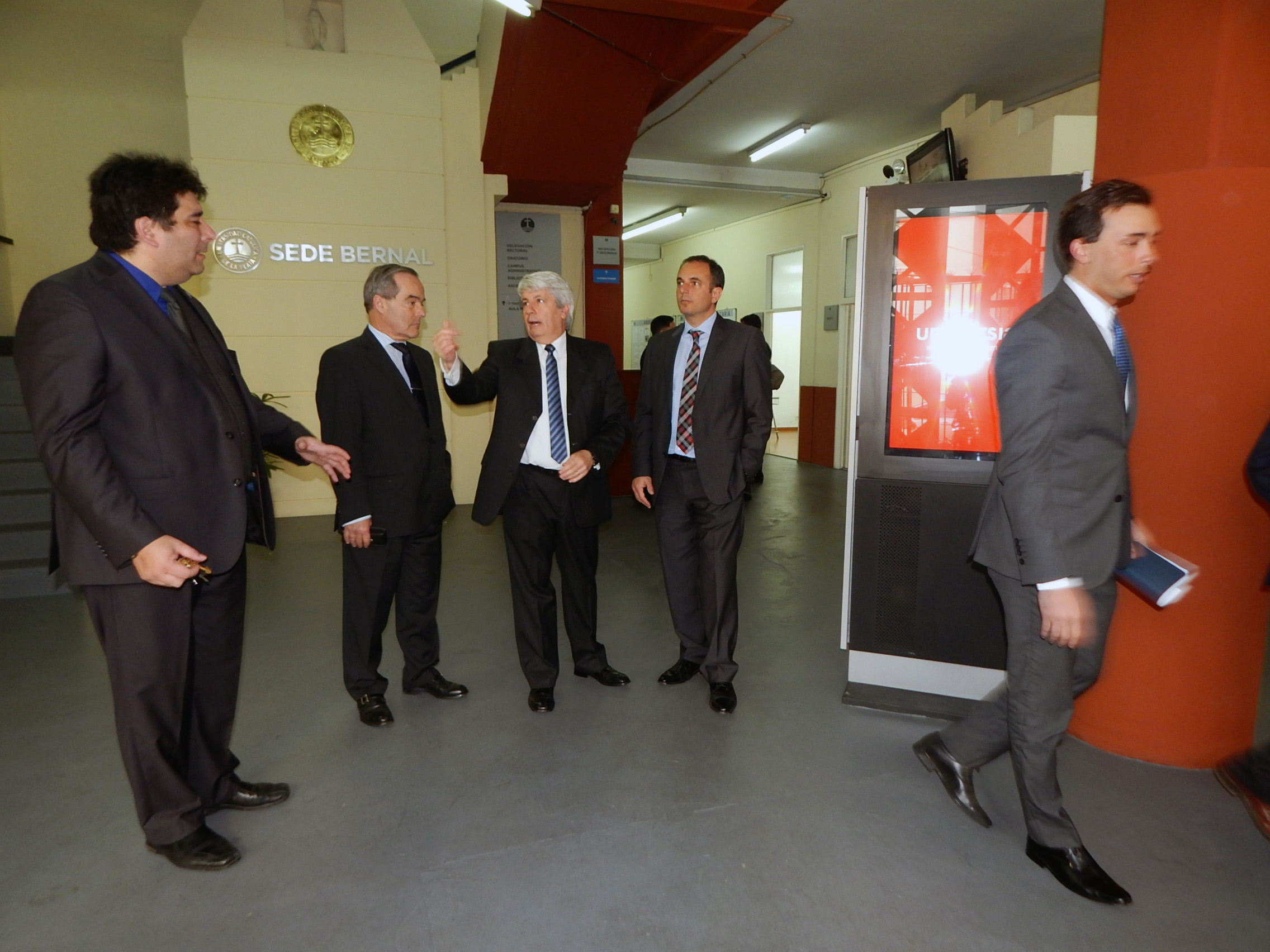 Visita de autoridades de la UCALP a la Sede Bernal (3)