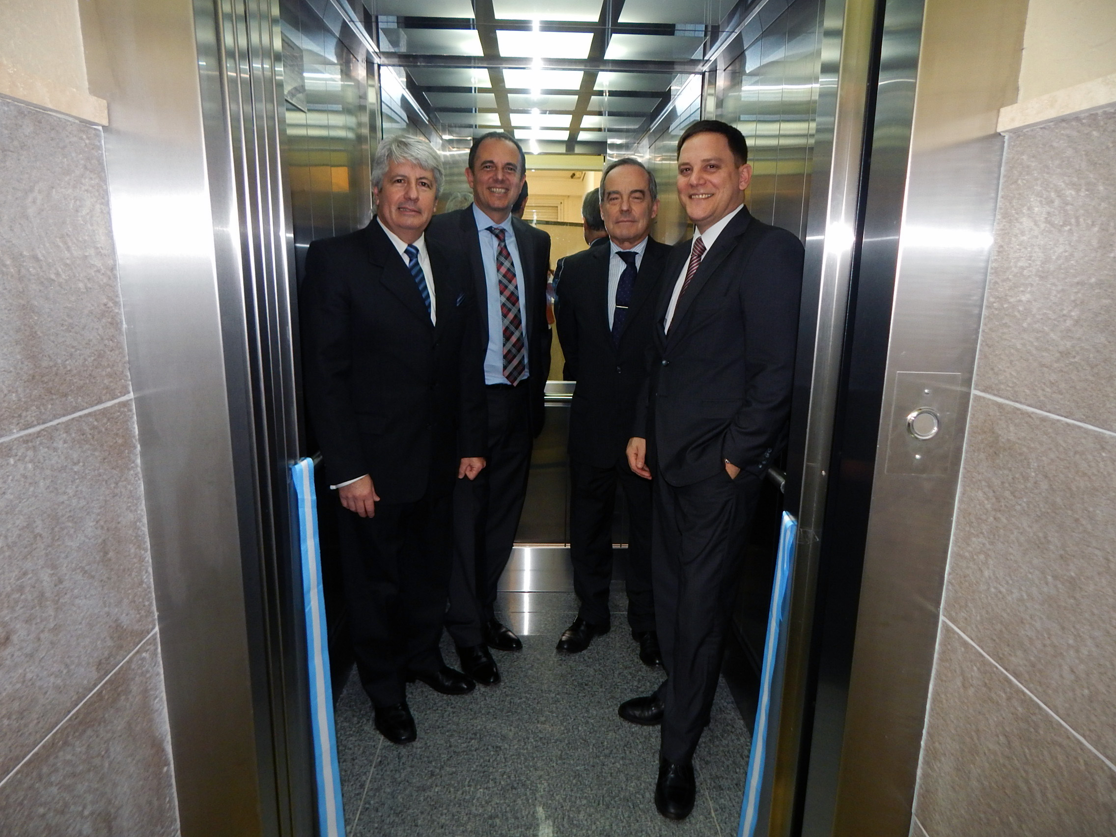 Visita de autoridades de la UCALP a la Sede Bernal (5)