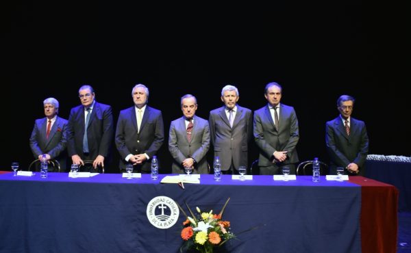 Acto de colación de la Facultad de Derecho y Ciencias Políticas
