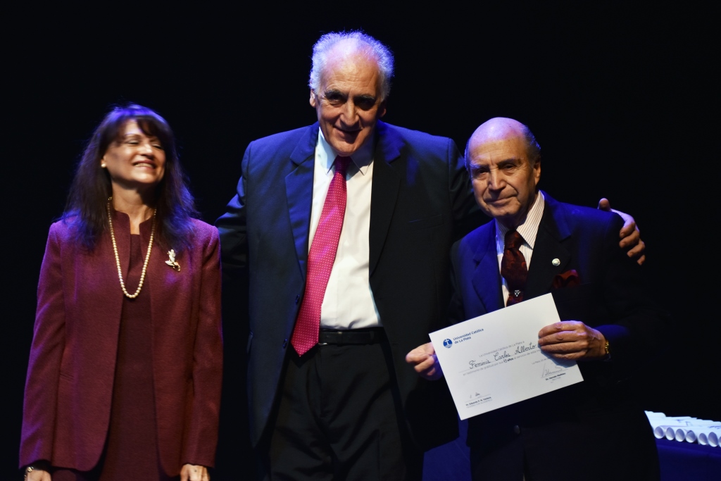 Acto de colación de la Facultad de Ciencias Económicas y Sociales