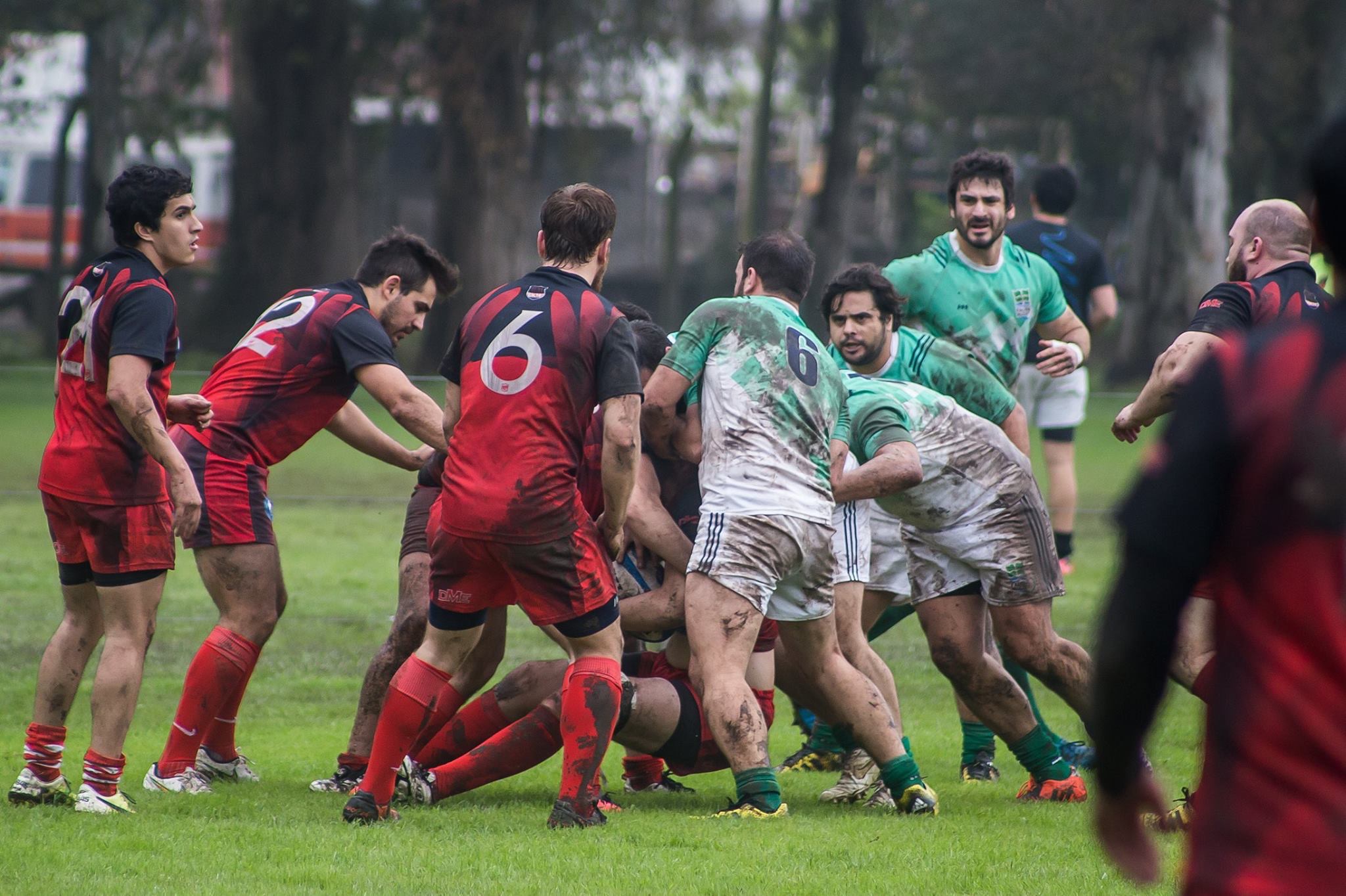 Importante victoria del equipo de rugby de la UCALP (5)
