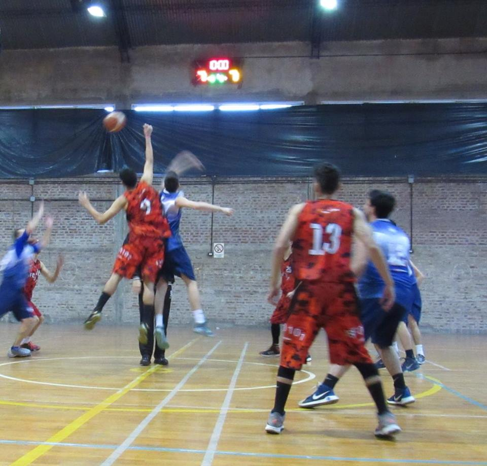 El equipo de básquet de la UCALP se consagró campeón