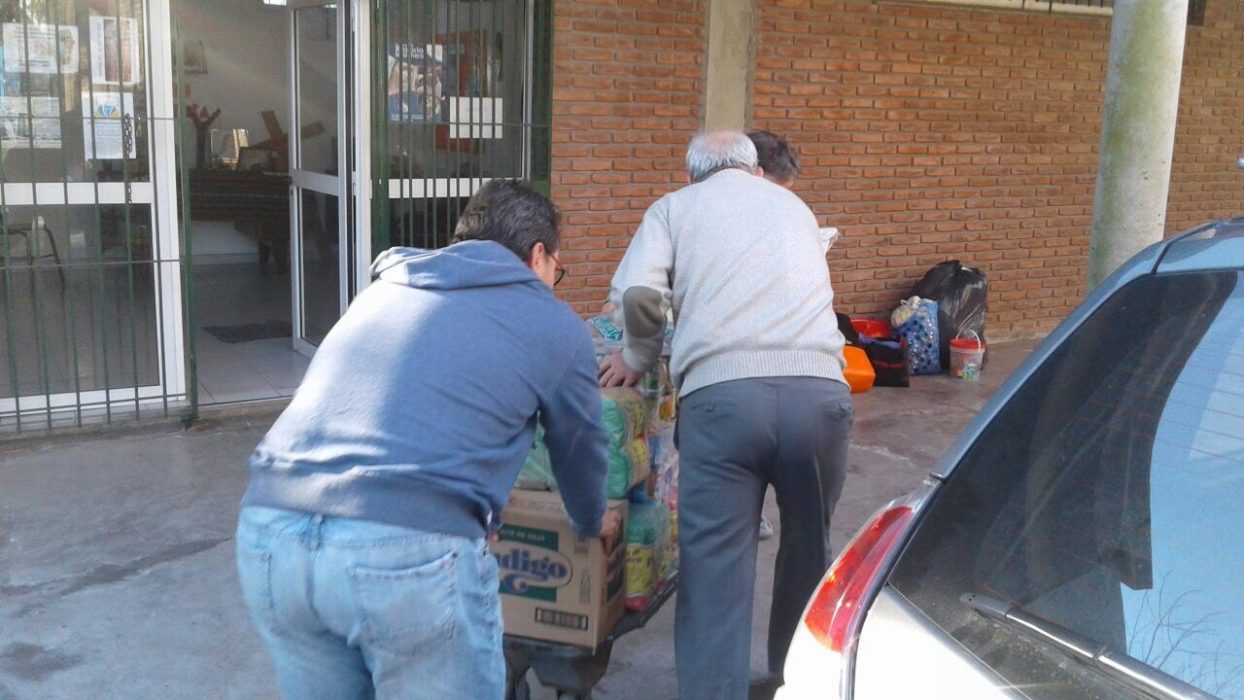 La Sede Bernal acercó donaciones a los inundados de Quilmes y Florencio Varela