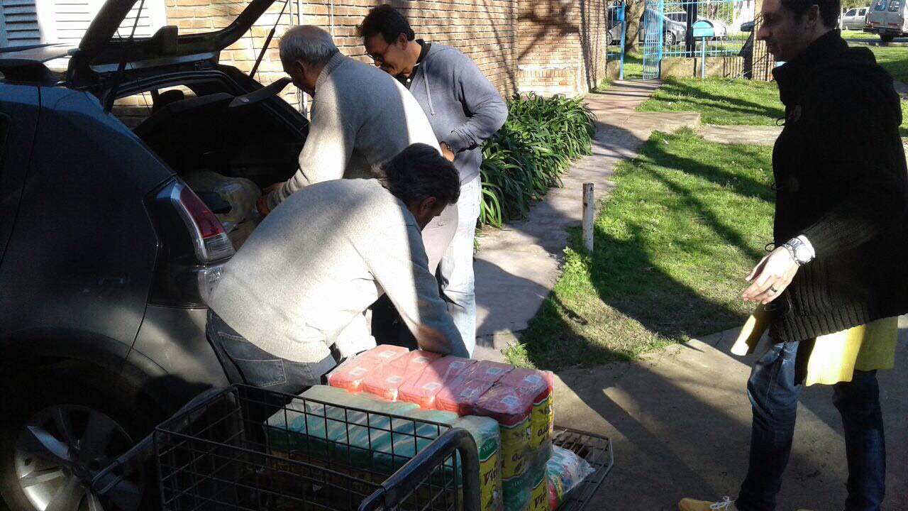La Sede Bernal acercó donaciones a los inundados de Quilmes y Florencio Varela