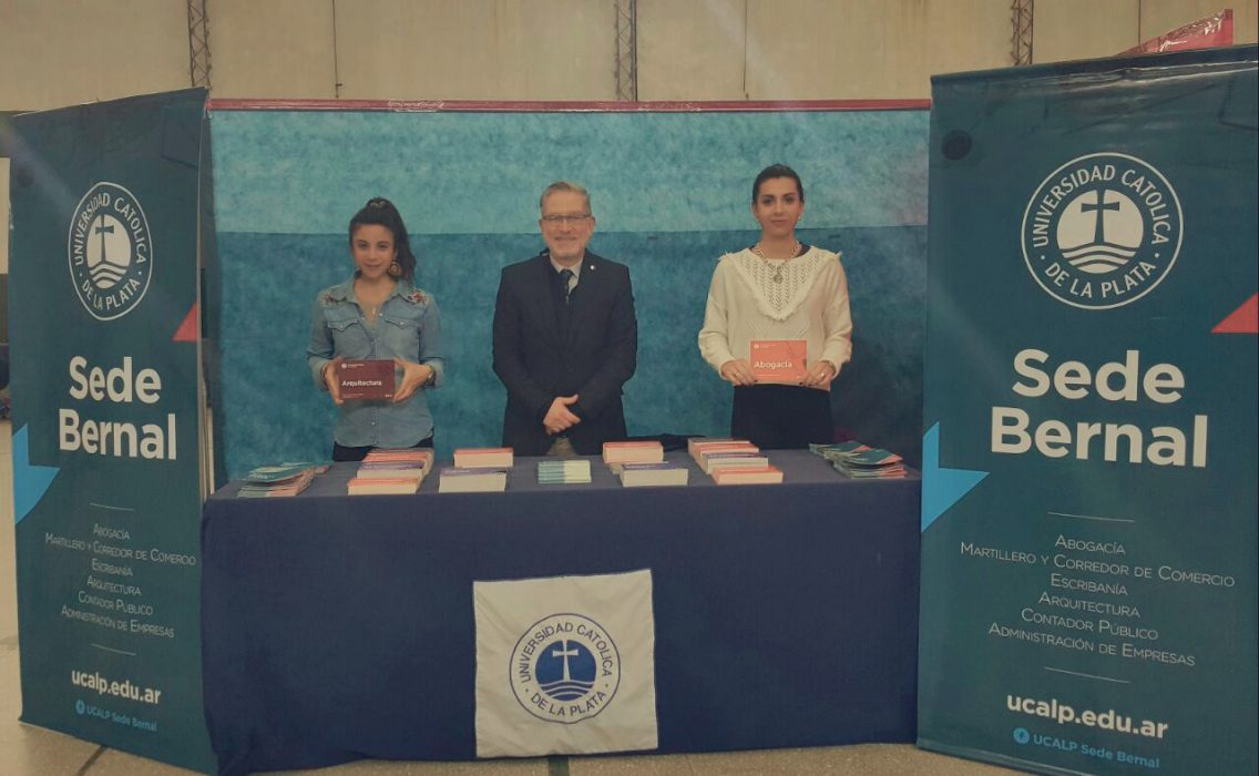 La Sede Bernal participó de ferias universitarias