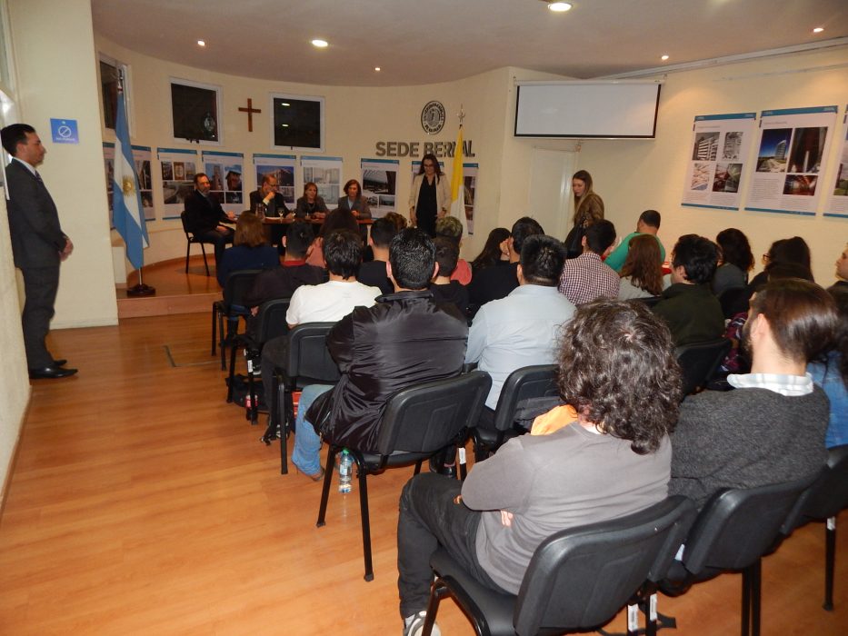Presentación de la Guía de Arquitectura Contemporánea de Buenos Aires 1986-2016