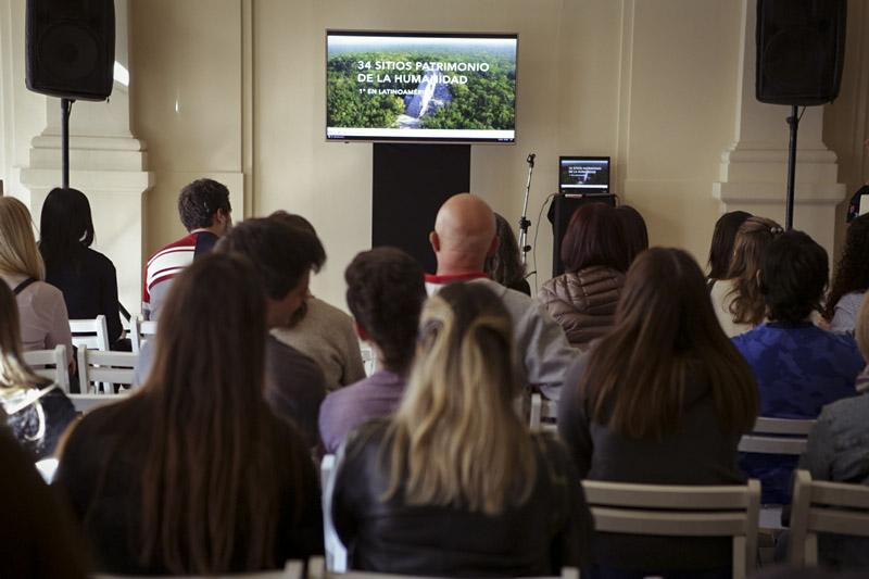 La UCALP en la Feria Viajar
