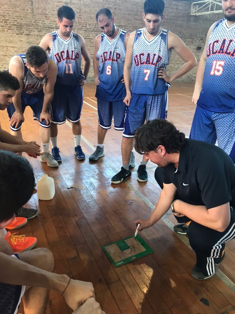 El equipo de básquet se consagró campeón