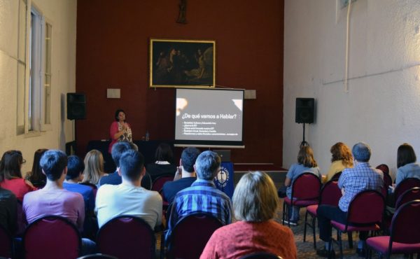 Identidad Digital, Personalidad Proyectada y Seguridad en Redes Sociales