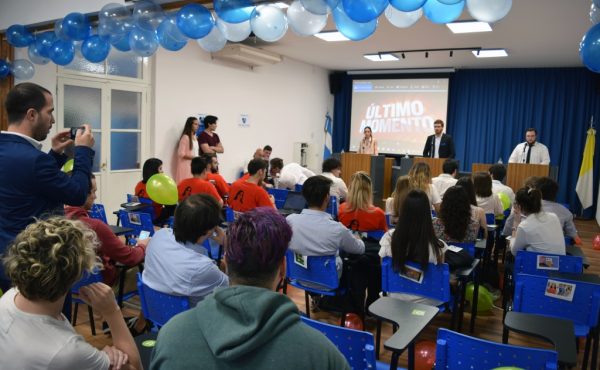 Simulación de campaña electoral y elecciones de alumnos de Ciencia Política