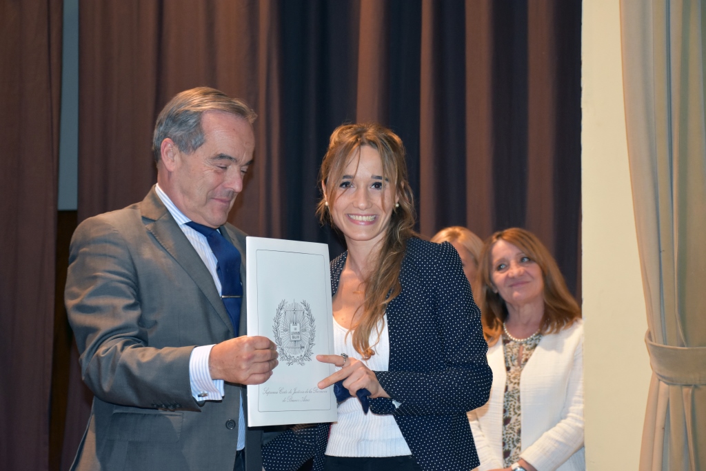 Entrega de diplomas de la Facultad de Derecho y Ciencias Políticas