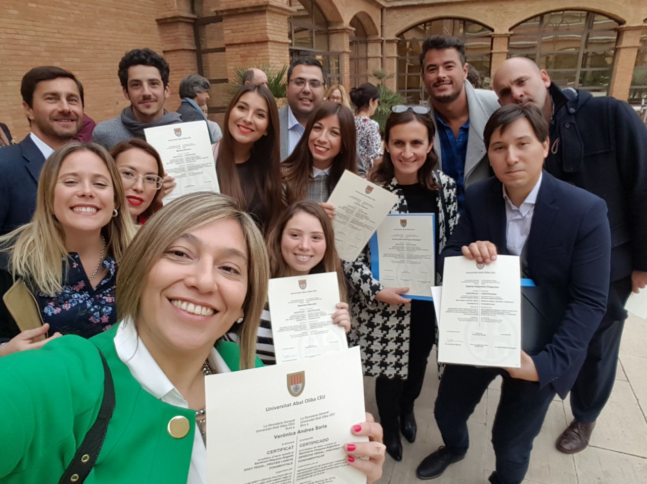 Alumnos de la Diplomatura en Corrupción finalizan sus estudios en Europa