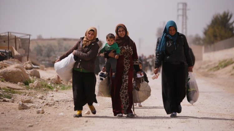 Aumentan las ayudas para los cristianos forzados a abandonar Siria
