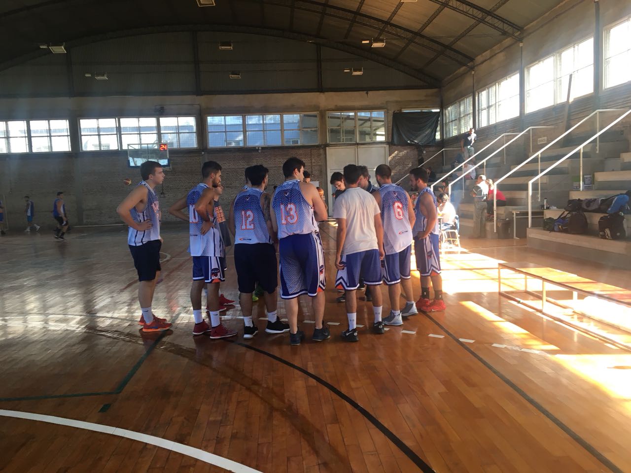 Buen comienzo para el equipo de básquet de la UCALP
