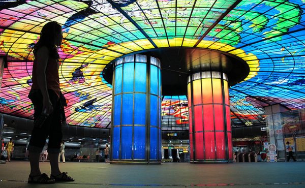 Graduado de la UCALP, en China