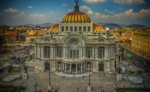 Estudios y becas de posgrado en México