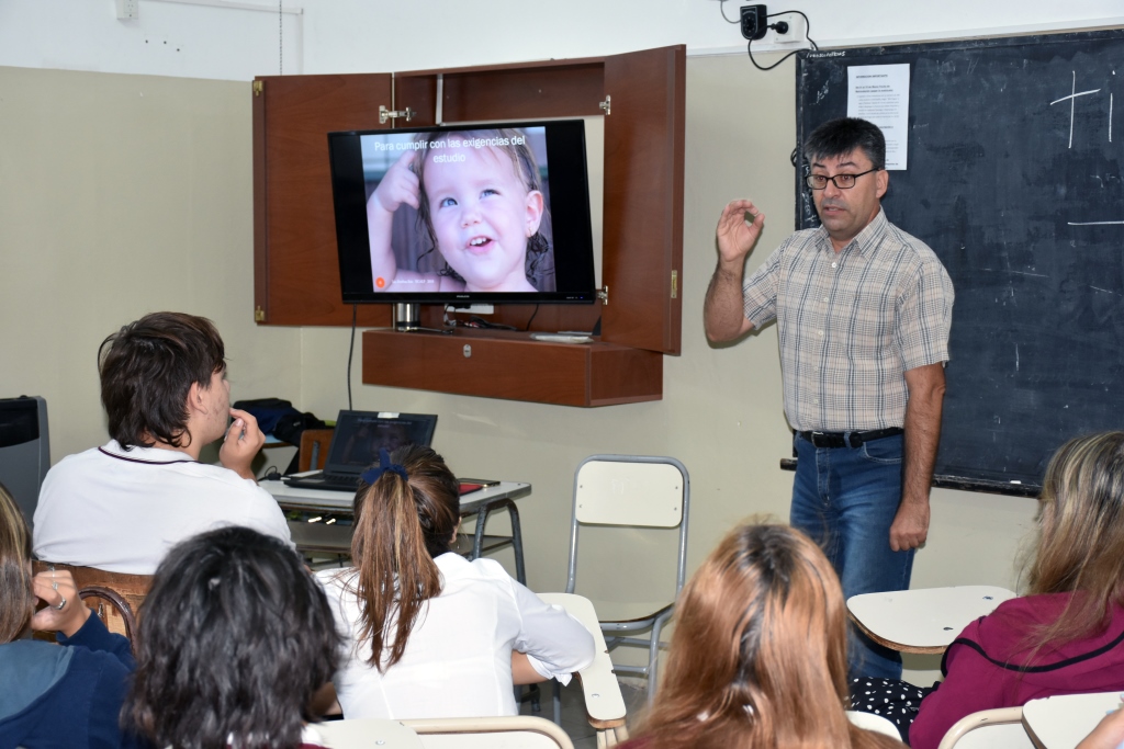 Programa Nexos - Talleres con alumnos