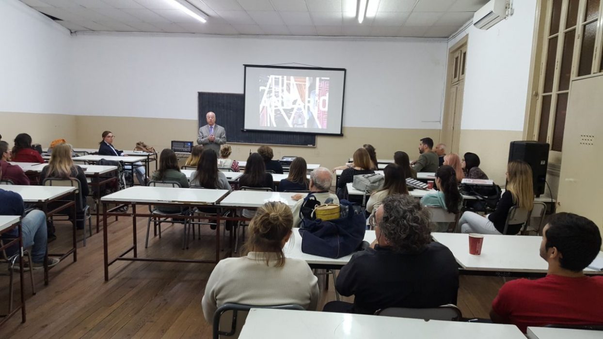 Se presentó el Anuario de la Facultad de Arquitectura y Diseño