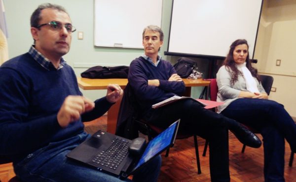 La Facultad de Humanidades en el Conversatorio del Colegio de Psicólogos