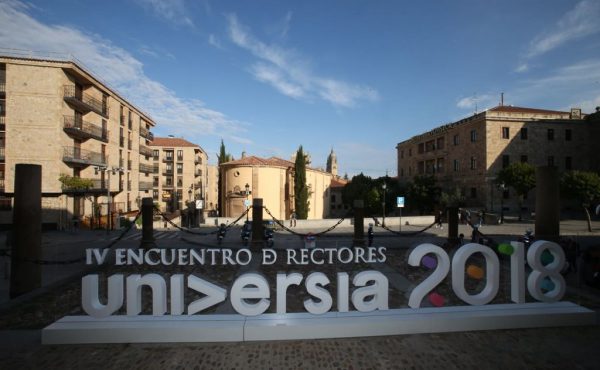 El Observatorio Socioeconómico de la UCALP en el IV Encuentro de Rectores