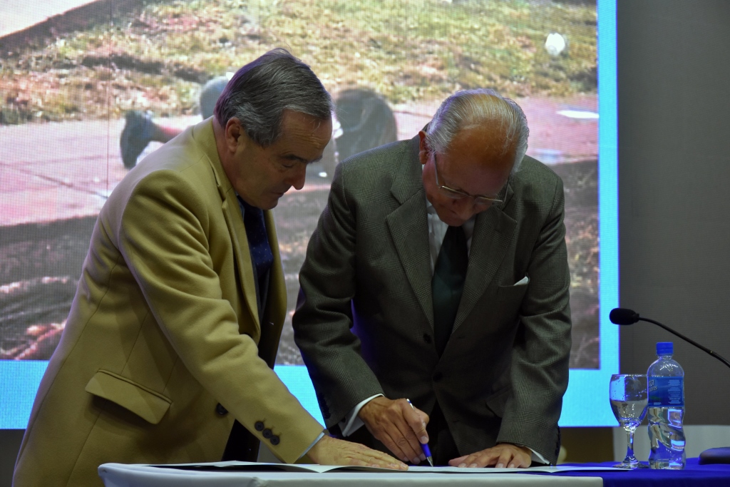 Con la conferencia del Dr. Abel Albino finalizó la Expo UCALP