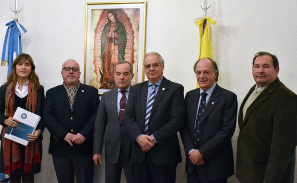 Convenio entre la UCALP y el Colegio de Escribanos bonaerense