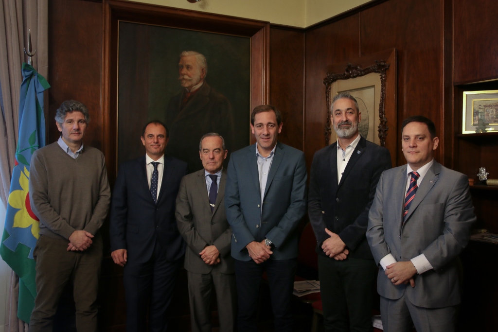 El Observatorio firmó un importante convenio con la Municipalidad de La Plata