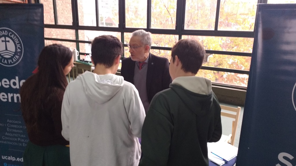 La Sede Bernal participó de ferias universitarias