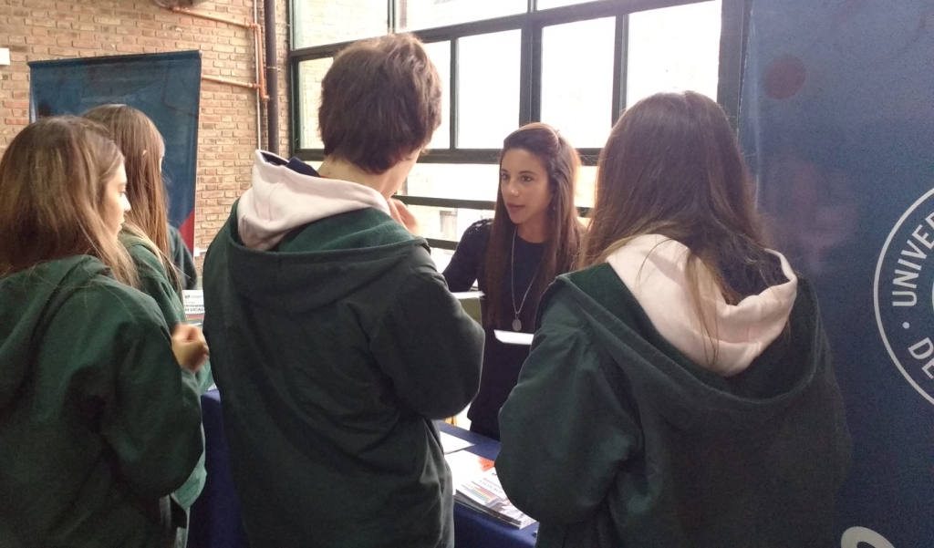 La Sede Bernal participó de ferias universitarias